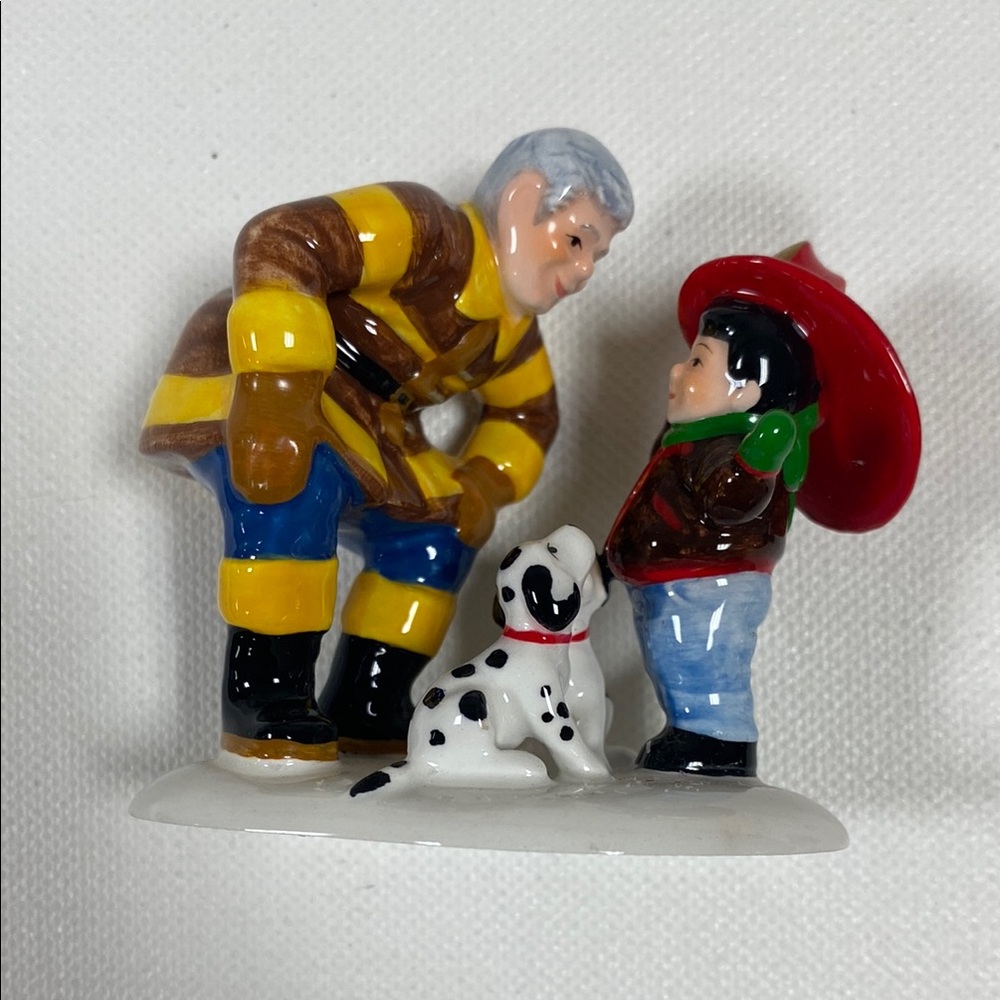 Dept. 56 Snow Village Accessory, "Fun at the Firehouse." Set of 2 figures - Picture 4 of 15